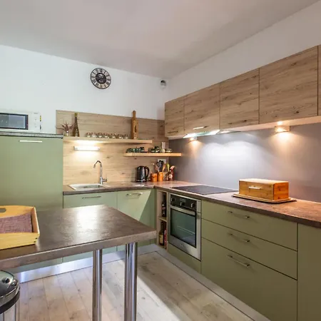 Apartment Le Bourret-5 By Interhome